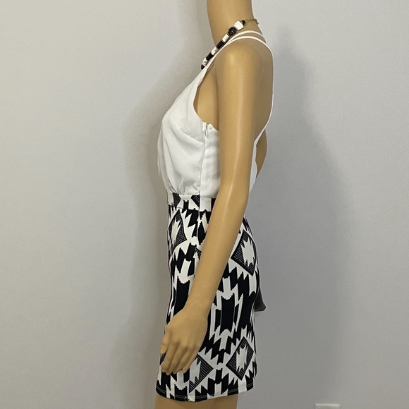 White halter chiffon like top w black white ikat patterned fitted mini skirt! - Picture 8 of 14
